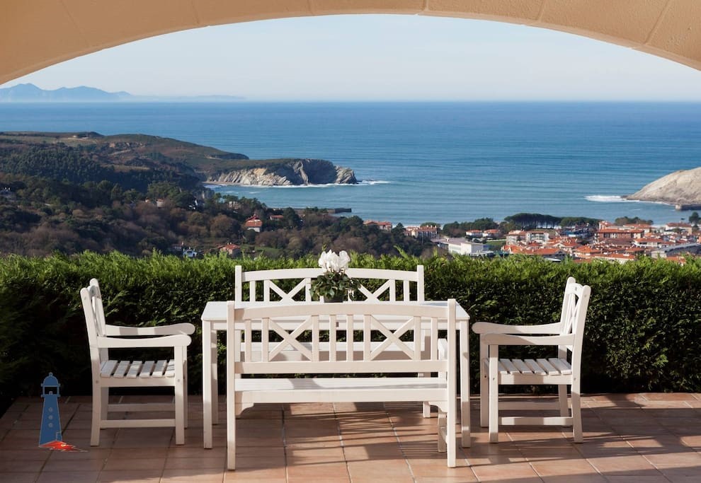 Beautiful views of the Basque coastline from the Airbnb in Plentzia