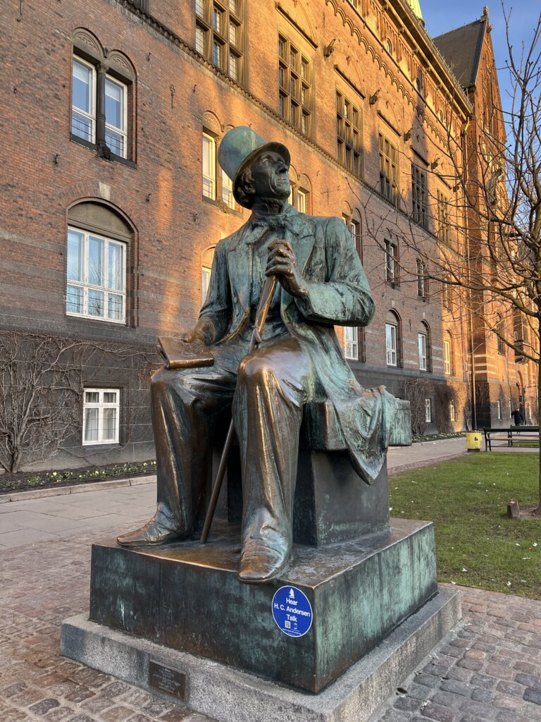 A statue of the legendary fairytale author Christian Andersen