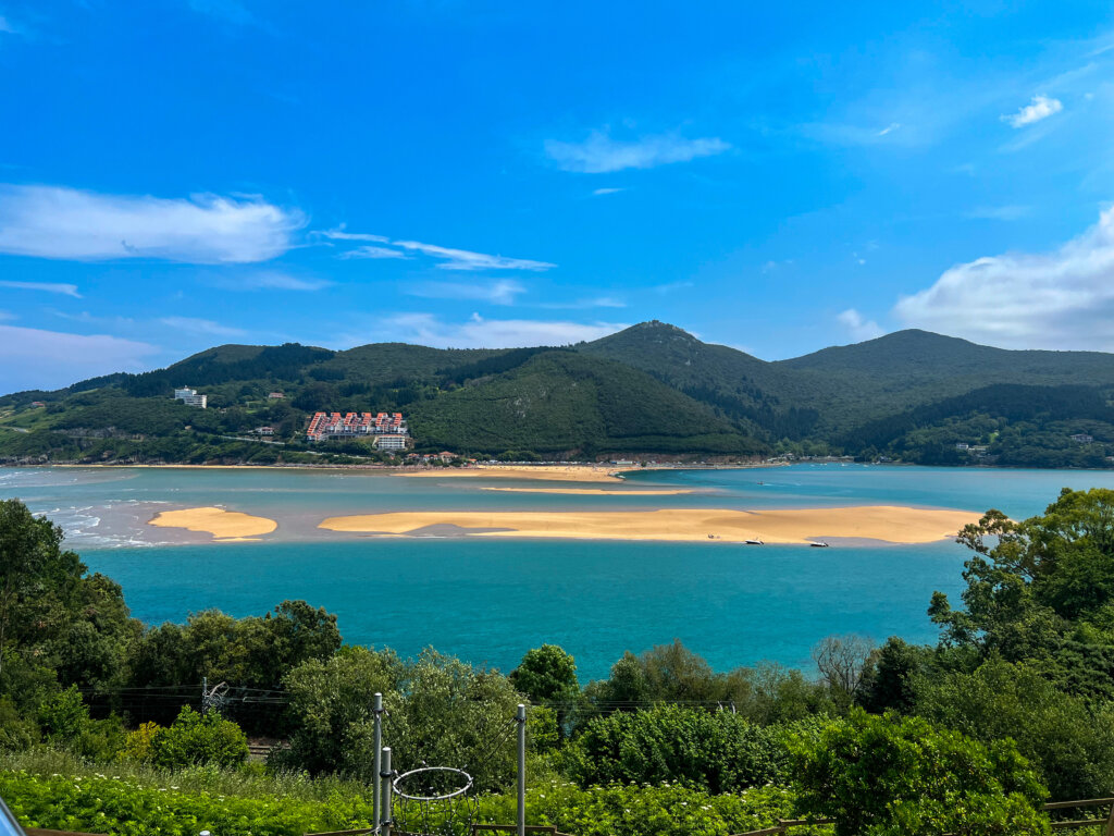 The views of the Urdaibai estuary