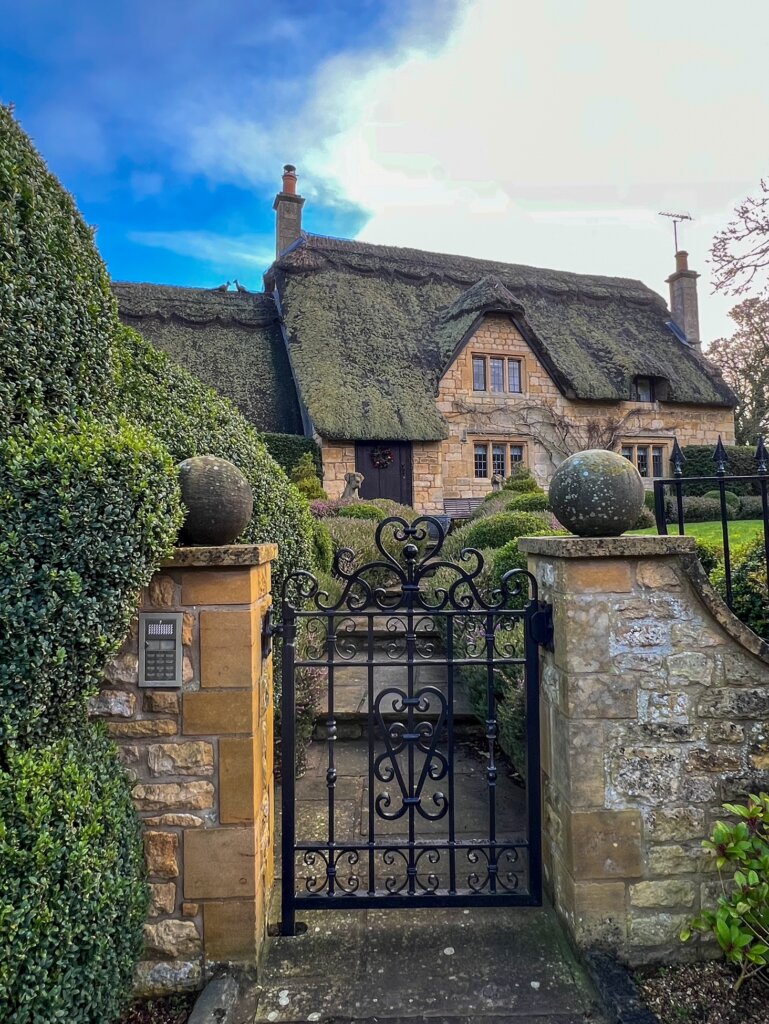 A gorgeous thatched cottage typical of the Cotswolds. Photo taken in Chipping Campden