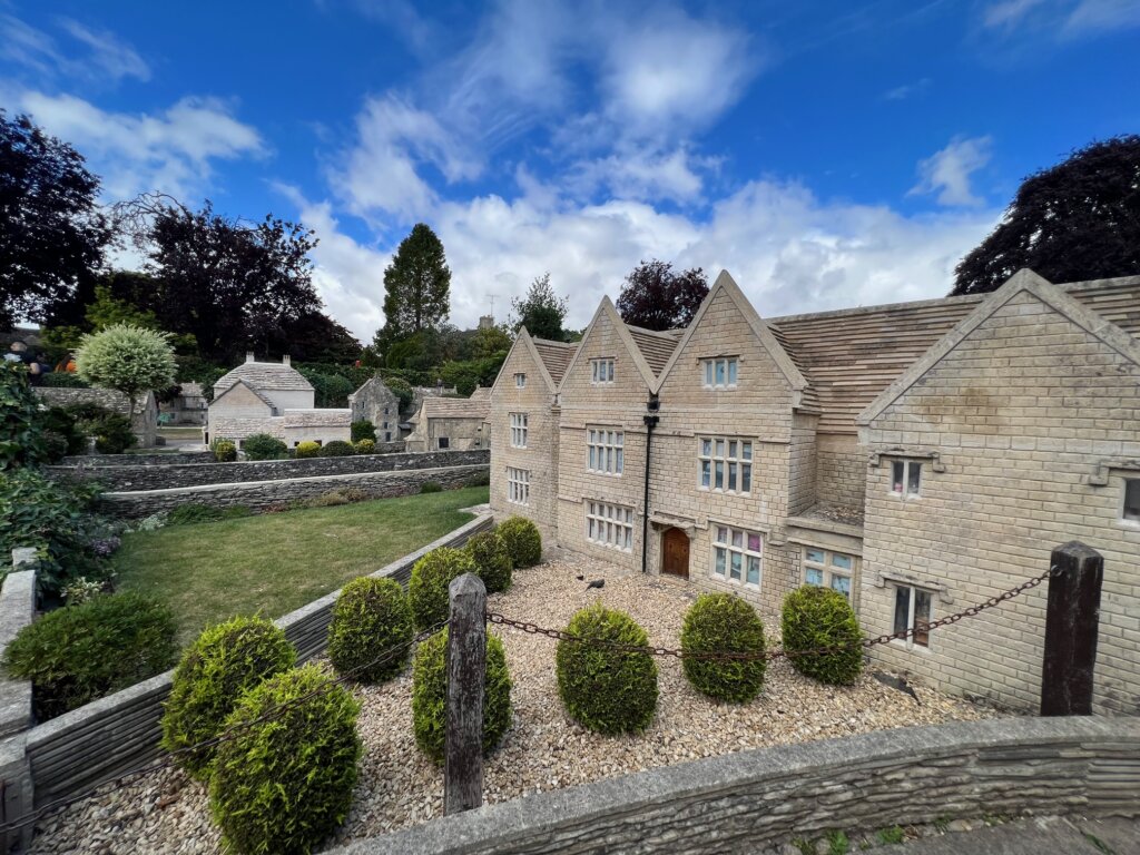 Bourton on the Water model village